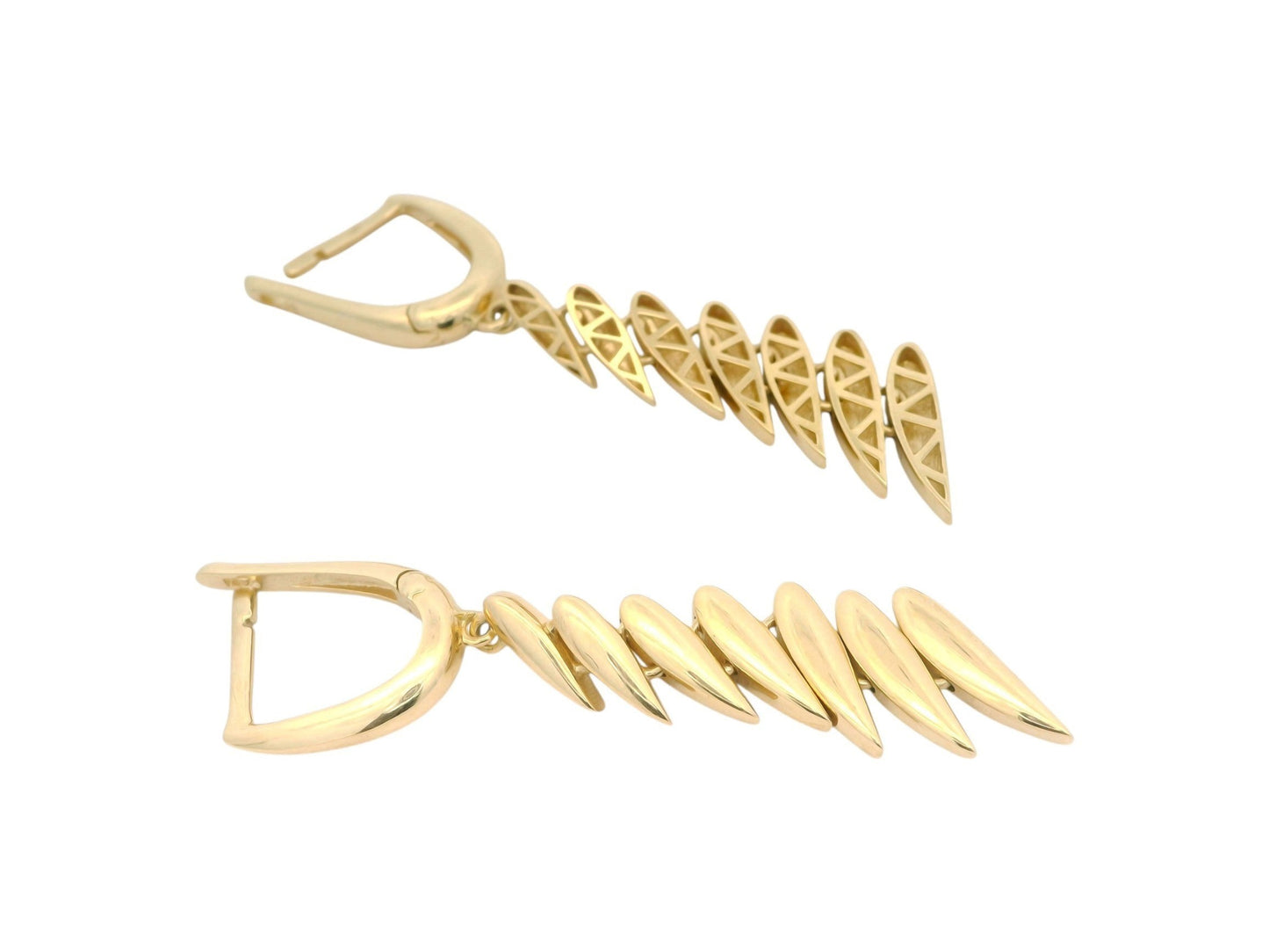 Cercei lungi Antonia Gold din aur galben cu design geometric stilizat și sistem de prindere tip tortiță