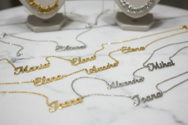 Nume din Aur și Argint - Personalizate - Antonia Gold