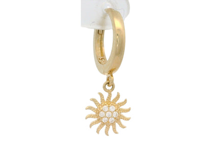 Cercei Antonia Gold tip creole din aur galben 14K cu pandantiv soare decorat cu pietre de zirconiu strălucitoare