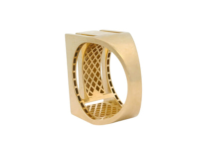 Inel statement Antonia Gold din aur galben de 18k cu design geometric masiv și model tip rețea interior